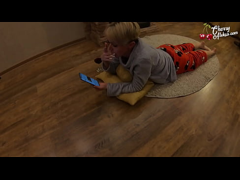 ❤️ Šialená blondínka fajčí obrovský penis a skáče na ňom - análny sex ❤️ Tvrdé porno na porno sk.hentaizm.ru ❤
